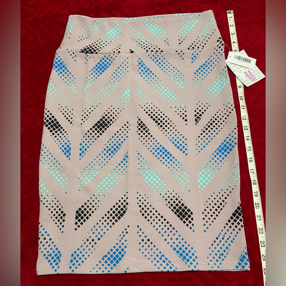 CLOSET CLEAR OUT ON ALL LULAROE MAKE A OFFER BUNDLE NWT MEDIUM STRETCH HIGHWAIST - Picture 11 of 11